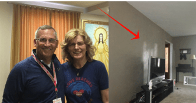 Praying Rosary Medjugorje Pilgrim is Witness to Mysterious Image in His Living Room.. Is it Our Lady, The Holy Family or Angels?