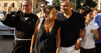 Bocelli visits Medjugorje: “I am here to receive a message”…”He who has no faith has difficulty in finding reasons to live and is always in danger”