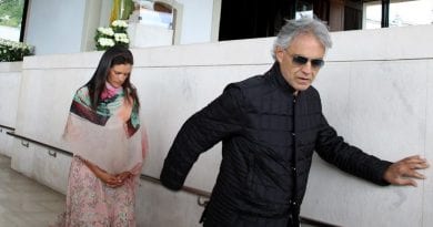 Andrea Bocelli at Fatima: Mary is the path to get to God”.