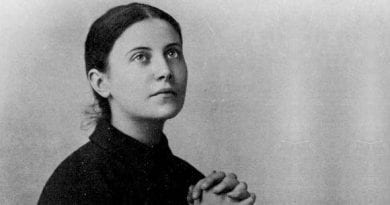 The Miracle That St. Gemma Galgani Could See and Talk with Her Guardian Angel – “Talked to Angel like mortals talked to each other”