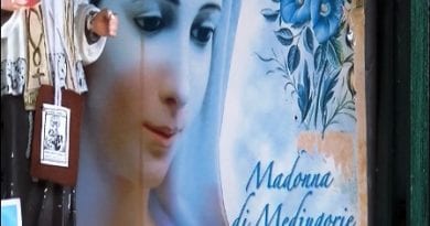 The Madonna of Medjugorje is crying in Italy in the province of Avellino.  A miracle is cried out..Local Bishop to Investigate