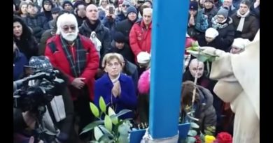 Signs of serious times – Video Janauary 2, 2020 apparition with Mary – Mirjana somber and sad during entire encounter. “Be children of God and do not be afraid”