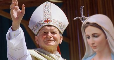 St. John Paul II: “We must take care of Medjugorje, because it is hope for the whole world”. Celebrate the Great Pope’s 100 years today!