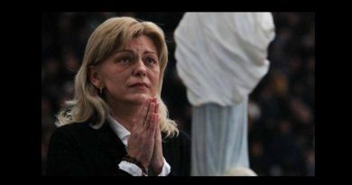 Medjugorje and Our Lady from around the world: “At the present time, all mankind is pending by a thread..Mankind is being lead by Satan to the deepest of the abysses.’ …These words can not be erased”..They Don’t Want You To See This! This Will Change Everything You Know…