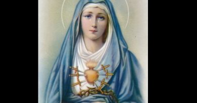 Today, April 20, is Our Lady of Quito: The miracle of the eyes come to life! Pope Francis is very devoted to it ..