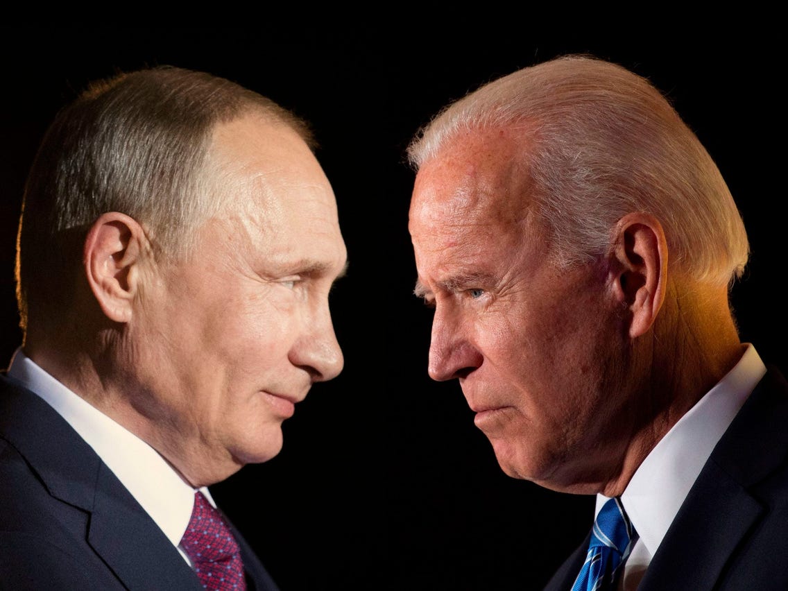 SIGNS: RUSSIA / PUTIN WARNS WEST AND BIDEN NOT TO CROSS “RED LINE” IN